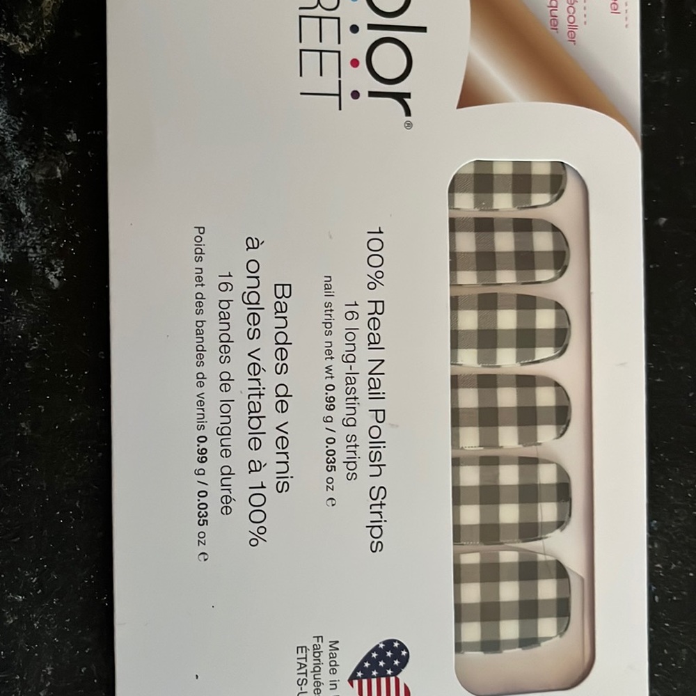 Color Street nail polish strips